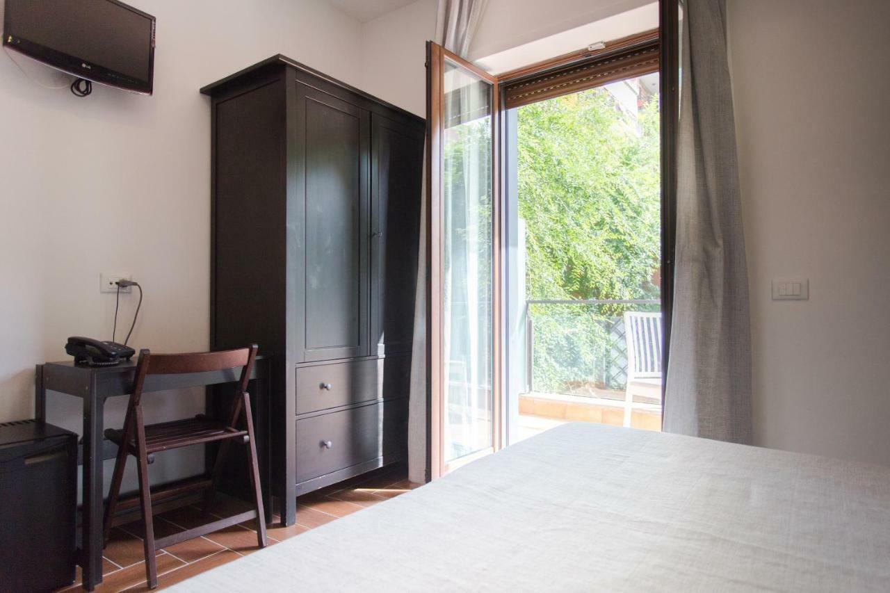 B&B Maria Rosaria Ladispoli Kültér fotó